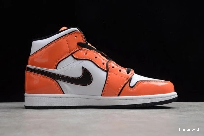 Hyperoad JORDAN AIR 1 MID “TURF ORANGE” 1206
